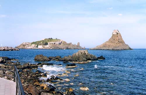 Acitrezza